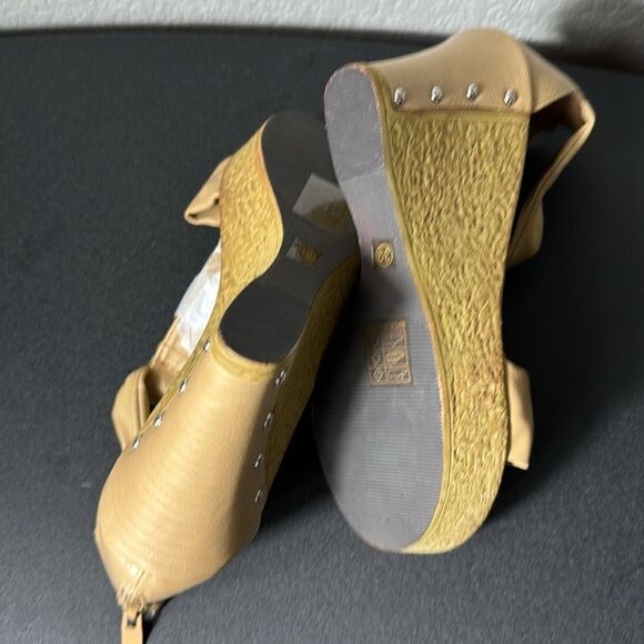 PATRIZIA TAN WEDGE SANDAL (NEW WITHOUT TAG) SIZE 39 (8) - Picture 5 of 7